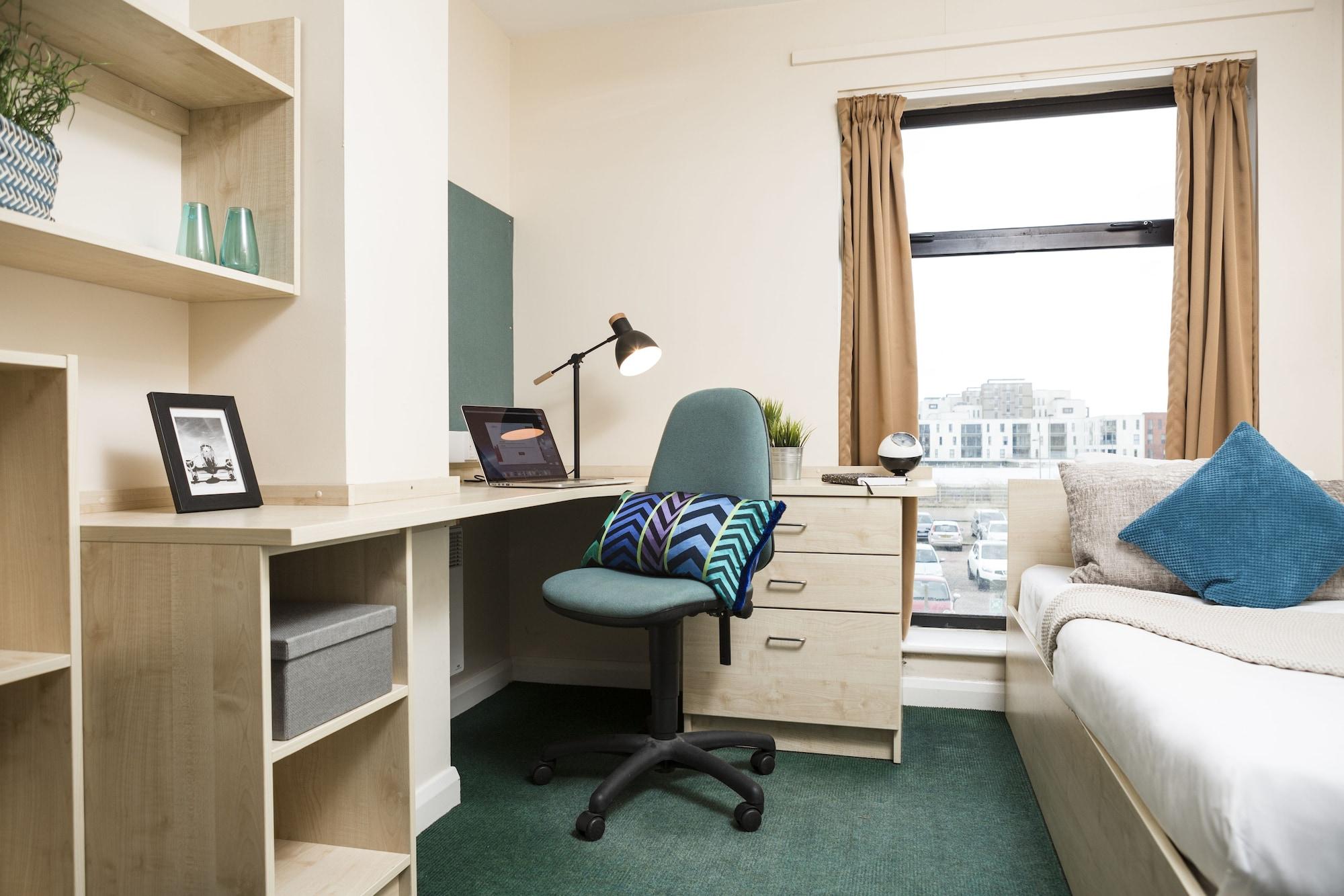 Newport Student Village ภายนอก รูปภาพ