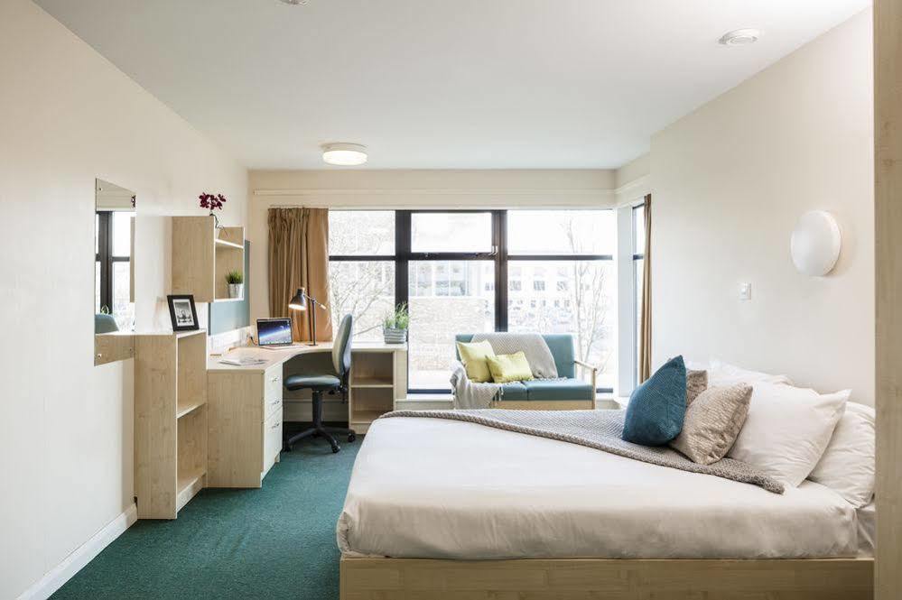 Newport Student Village ภายนอก รูปภาพ